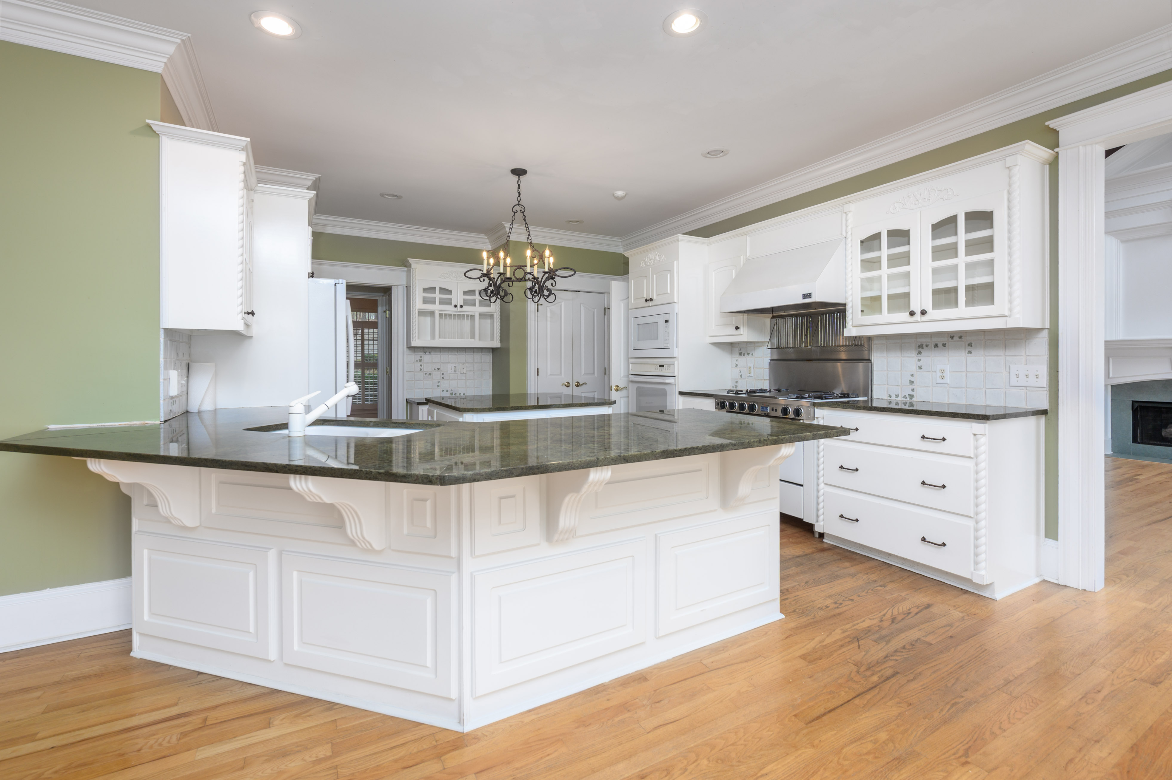 273 Reynolds Drive image 24